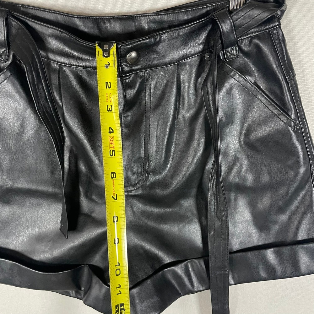 BLANKNYC Faux Leather Paperbag Waist‎ Shorts Black Belted Cuffed - Size 28 - Picture 8 of 10